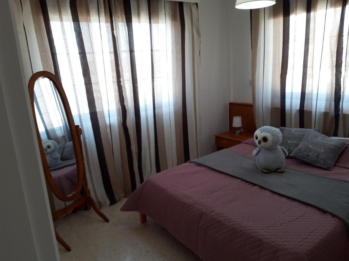 La Veranda Sea View Apartments Ларнака Екстериор снимка